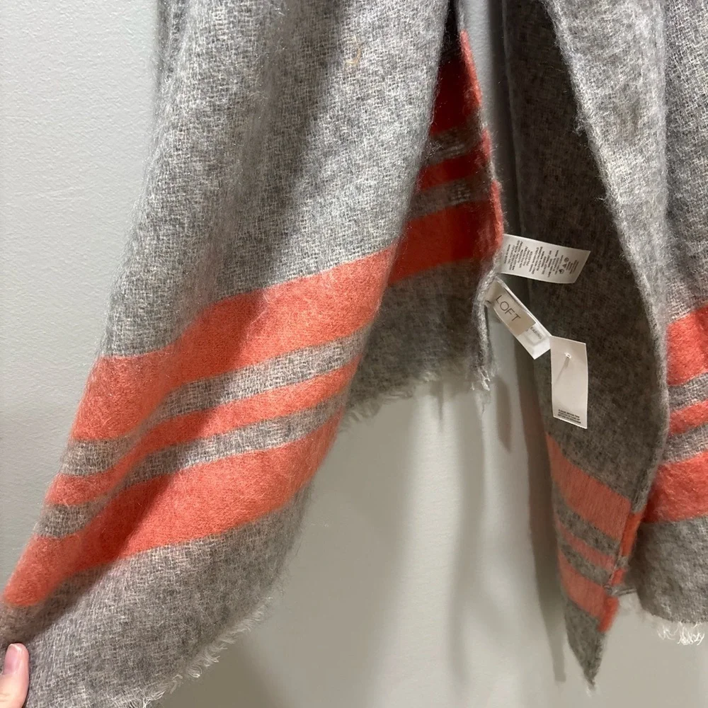 LOFT Gray/Taupe with Coral Stripe Accent Frayed Scarf Coastal Preppy NEW